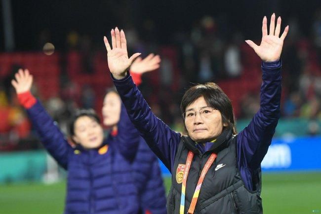 午夜国产情侣拍视频