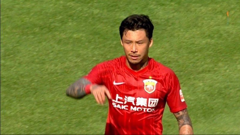裸体男性